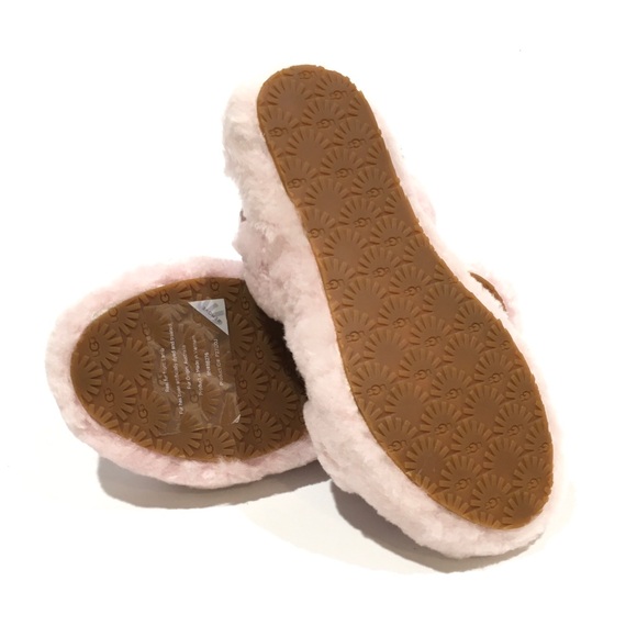 UGG Oh Yeah Fuzzy Sandal Slipper -Seashell Pink Sheepskin -Kids US 1 -NEW - Picture 7 of 7